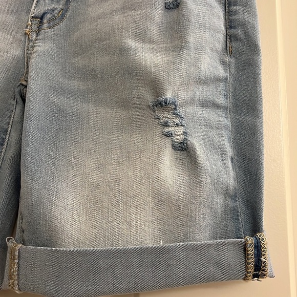 So Bermuda Shorts - Picture 5 of 12